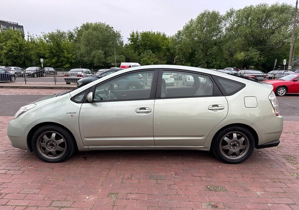 Toyota Prius cena 25000 przebieg: 240000, rok produkcji 2007 z Warszawa małe 631